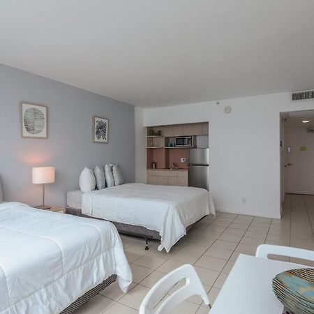 מיאמי ביץ' Castle Beach Suites By Vacation Media מראה חיצוני תמונה
