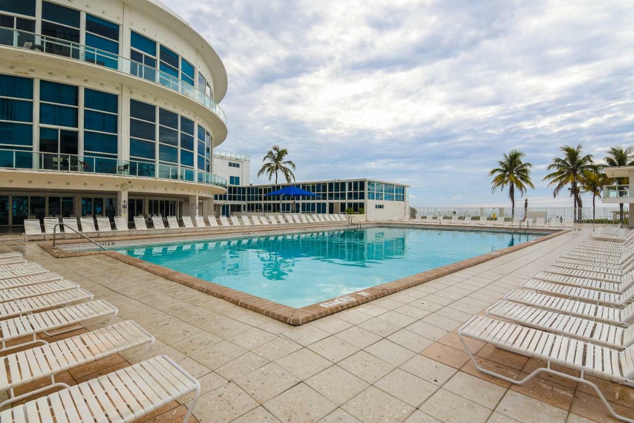 מיאמי ביץ' Castle Beach Suites By Vacation Media מראה חיצוני תמונה